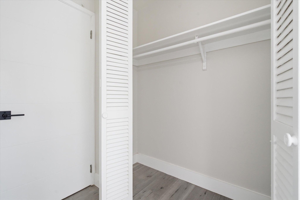 1638 Plunkett Street - Photo 11