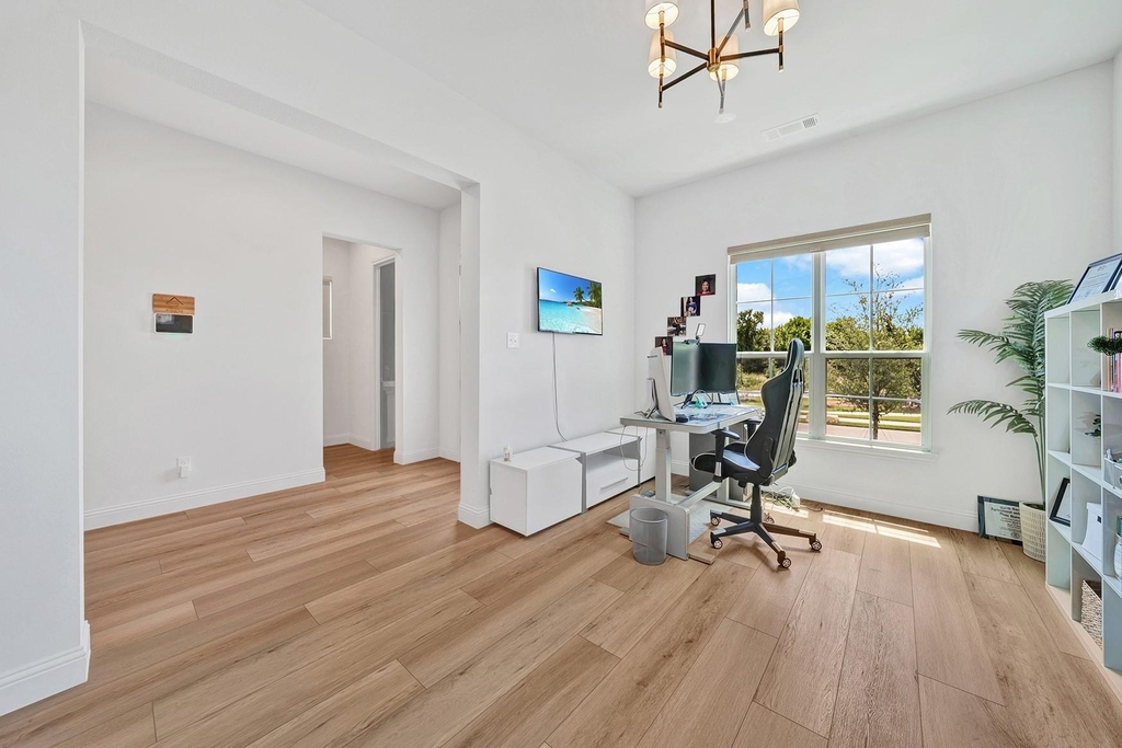 1008 Bolden Avenue - Photo 2