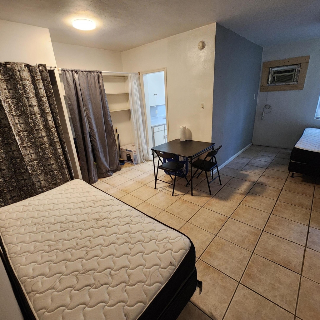 715 Sw 4th Street - Photo 12