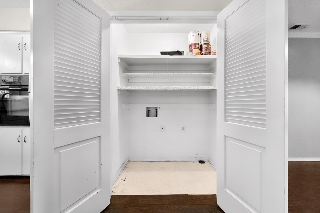 8351 Lullwater Drive - Photo 15