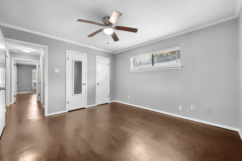 8351 Lullwater Drive - Photo 17