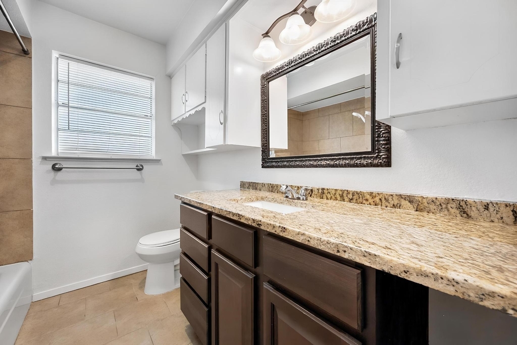 8351 Lullwater Drive - Photo 18