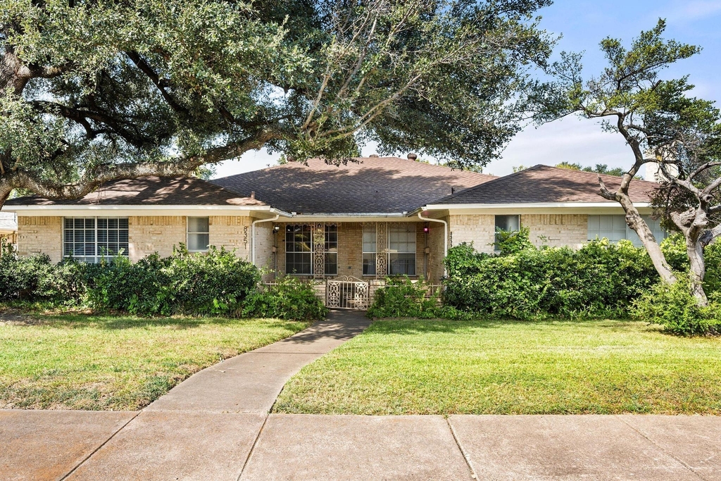 8351 Lullwater Drive - Photo 0