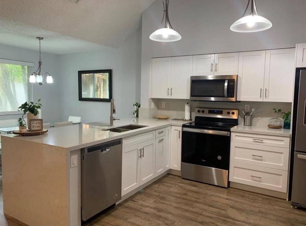 832 Nw 92nd Avenue - Photo 3