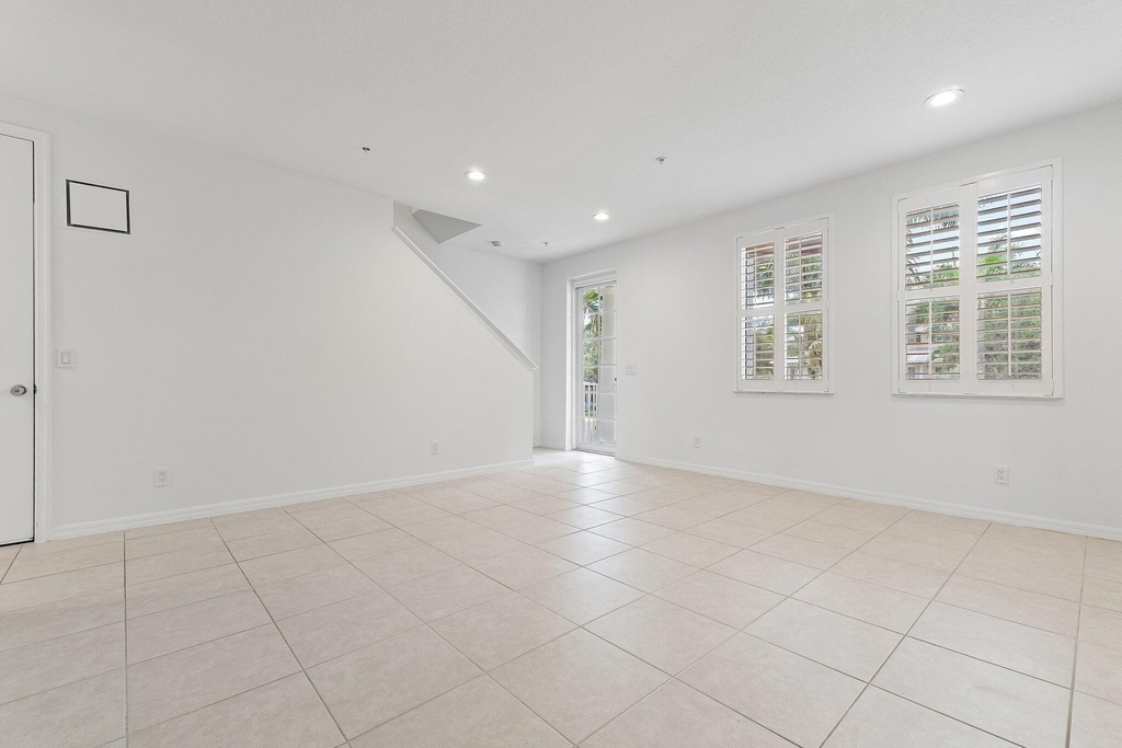 4273 E Main Street - Photo 9