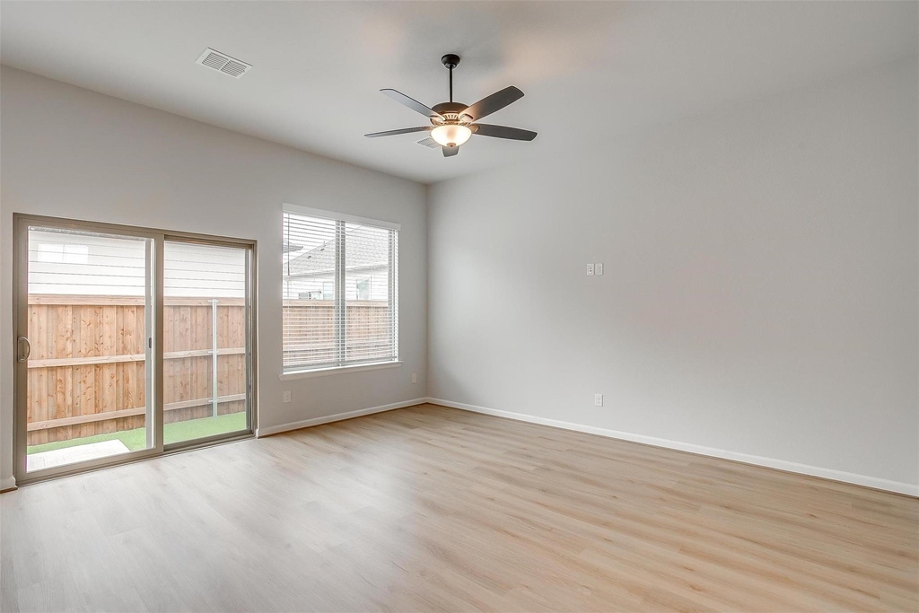 10512 Palmera Road - Photo 3