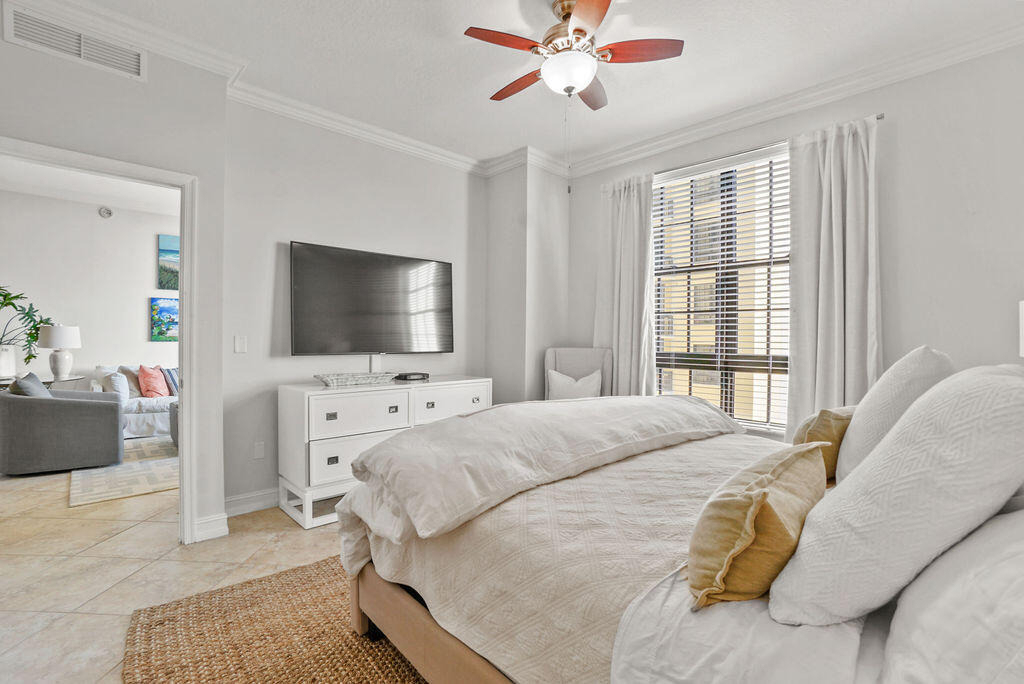 701 S Olive Avenue - Photo 13