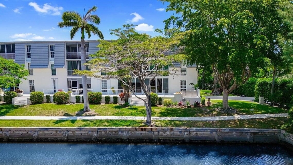 765 Jeffery Street - Photo 27