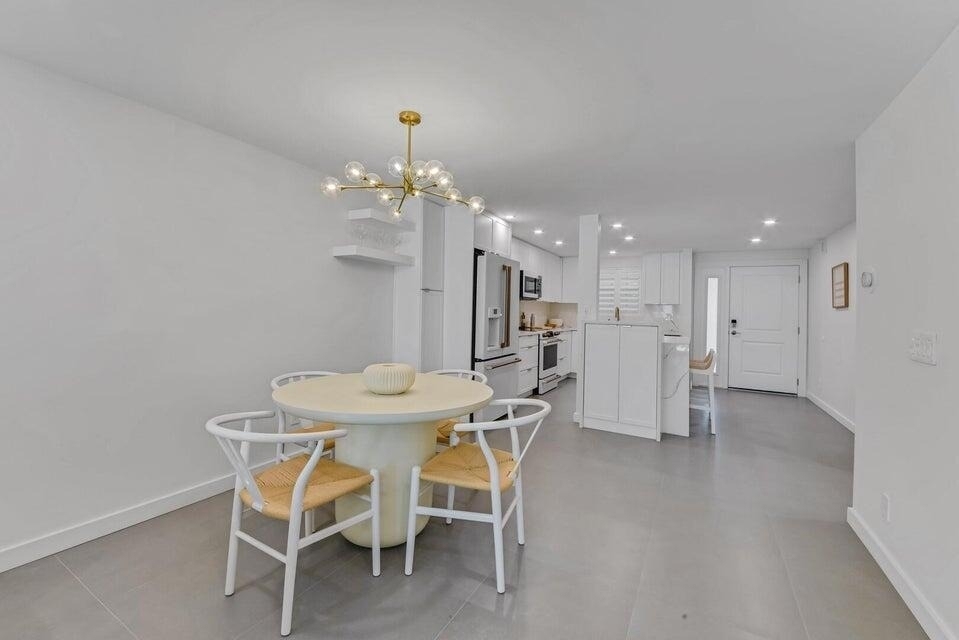 765 Jeffery Street - Photo 8