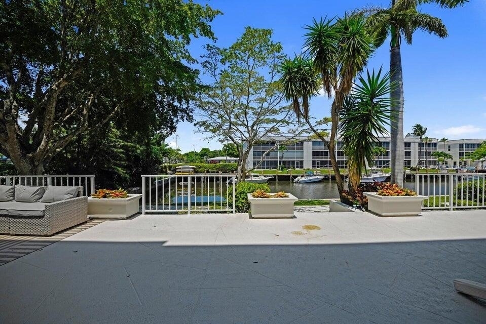 765 Jeffery Street - Photo 22