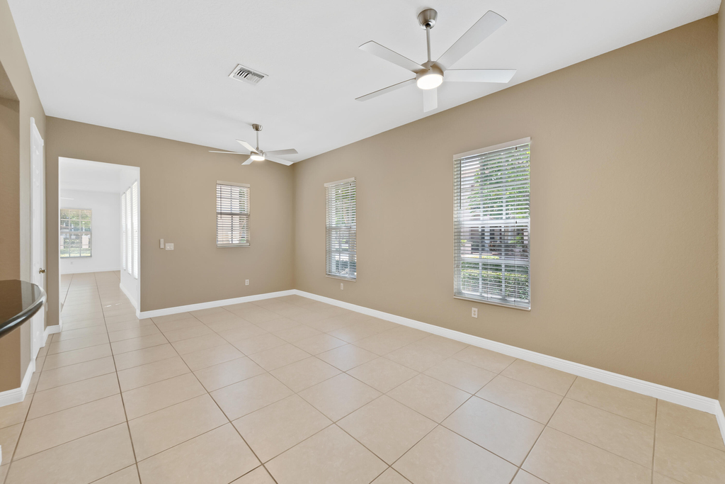 870 Nw 83rd Lane - Photo 7