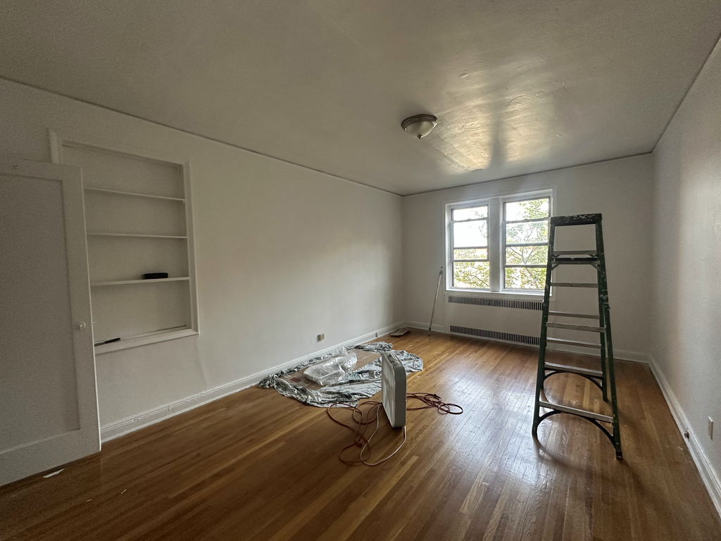 88-10 Whitney Avenue - Photo 1