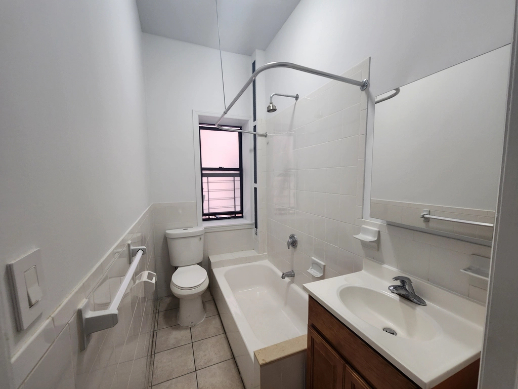 600 West 138th Street - Photo 2