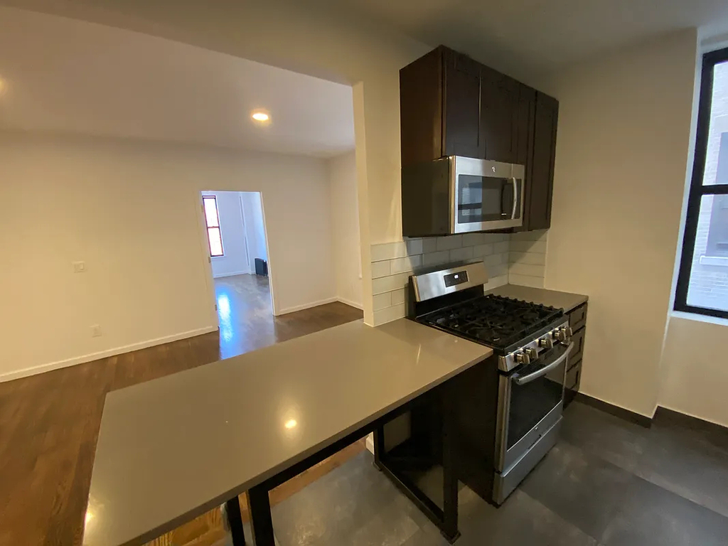 600 West 142nd Street - Photo 11
