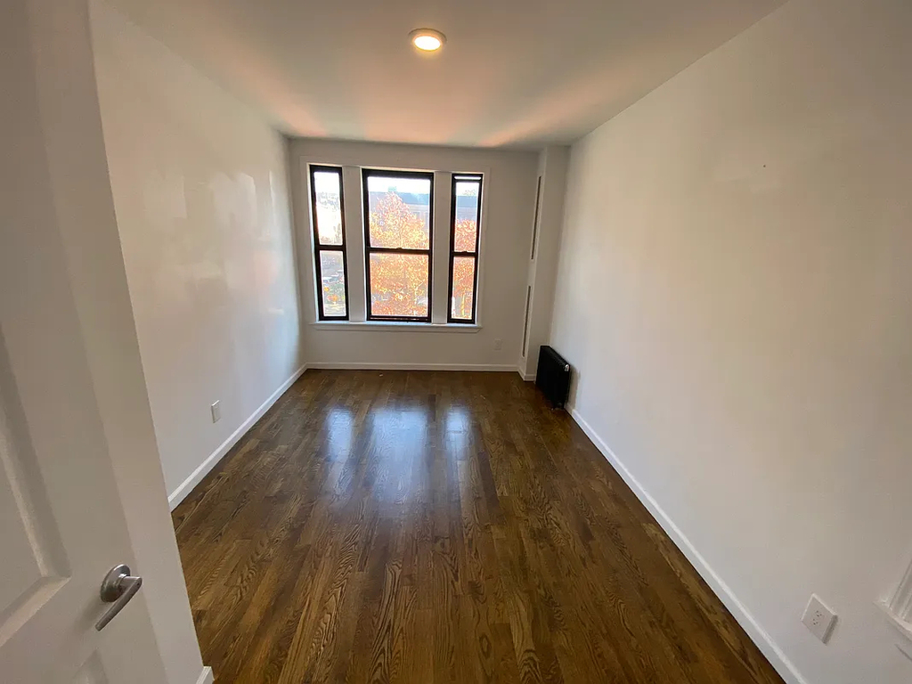 600 West 142nd Street - Photo 2
