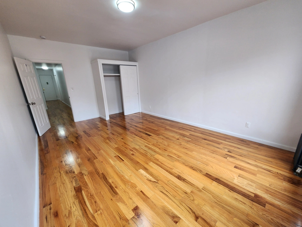 700 West 175th Street - Photo 3