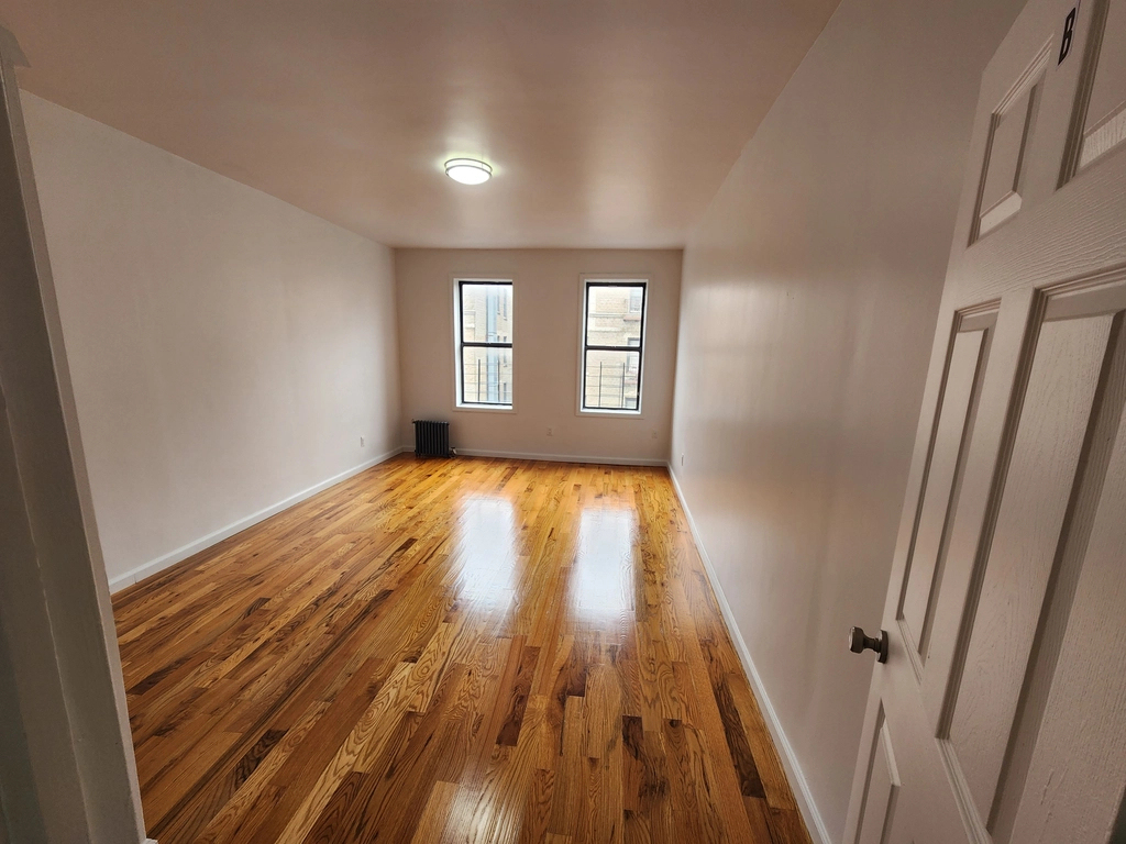 700 West 175th Street - Photo 7
