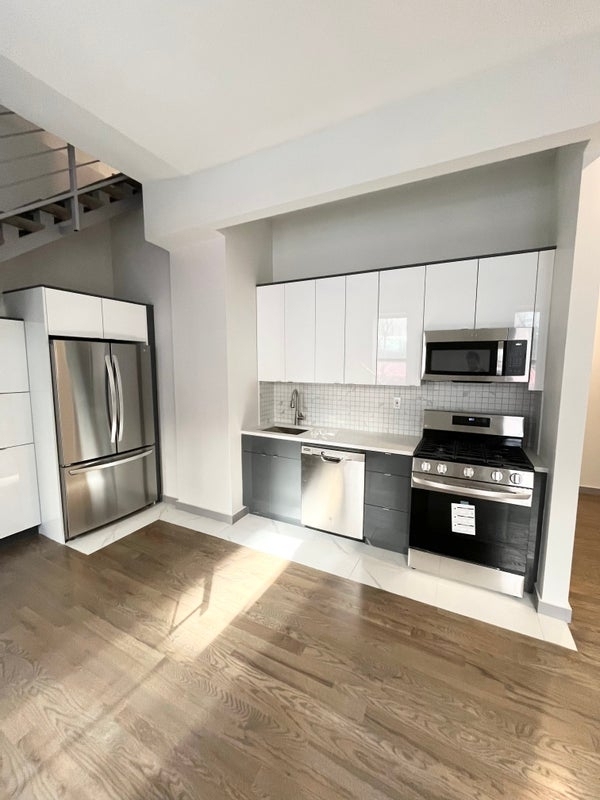 700 West 175th Street - Photo 4