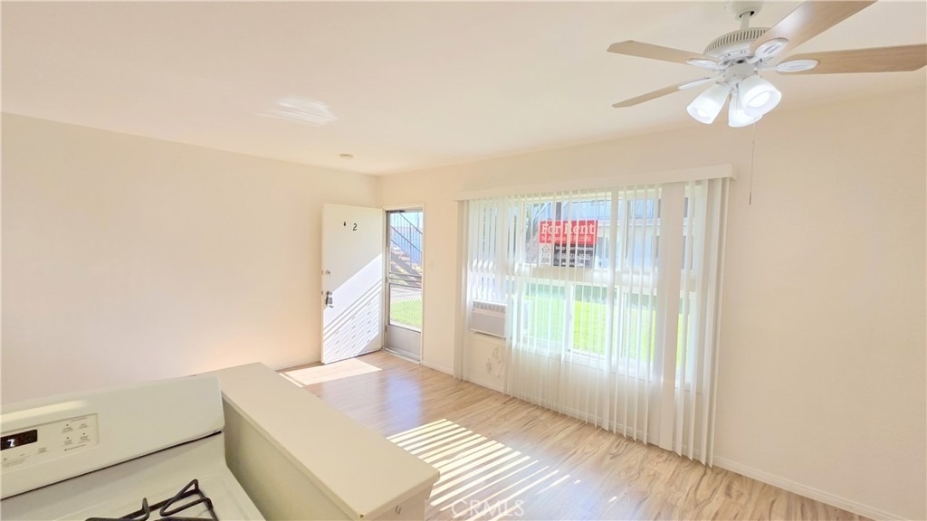 2334 E Santa Fe Avenue - Photo 18