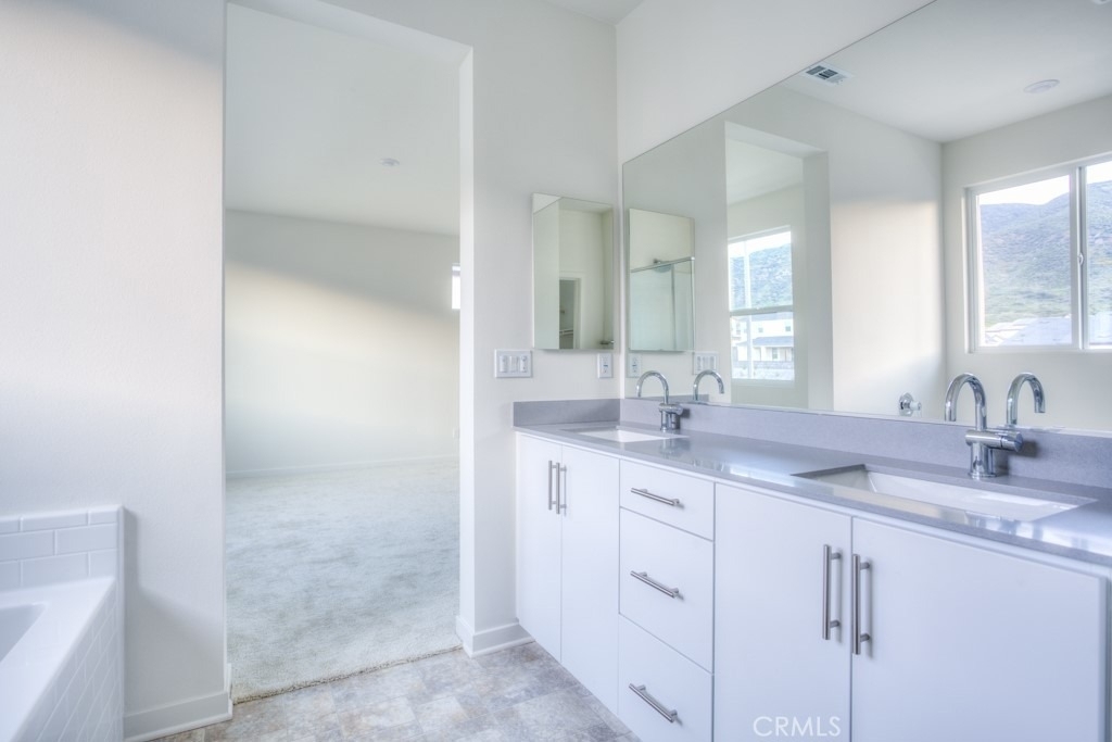 15812 Caterpillar Dr - Photo 32