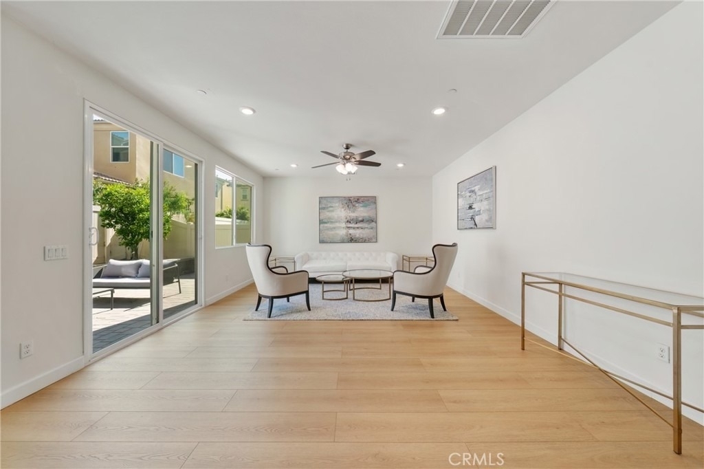 6956 La Rochelle Way - Photo 12