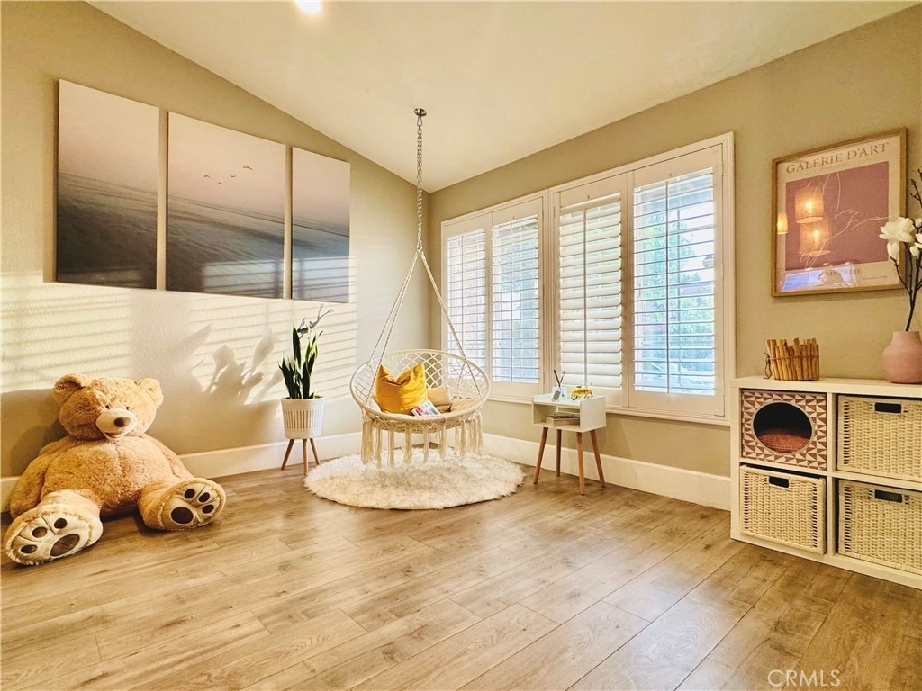 750 Lincoln Avenue - Photo 3