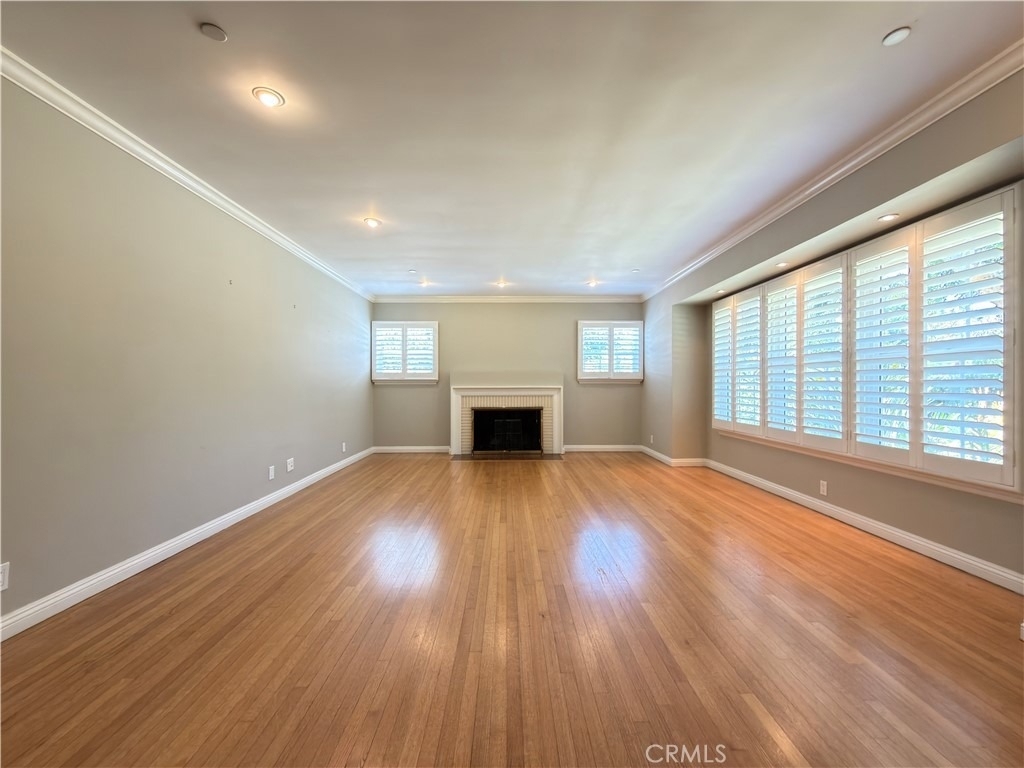 1162 Panorama Drive - Photo 2