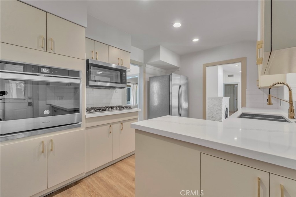 11944 Hesby Street - Photo 13