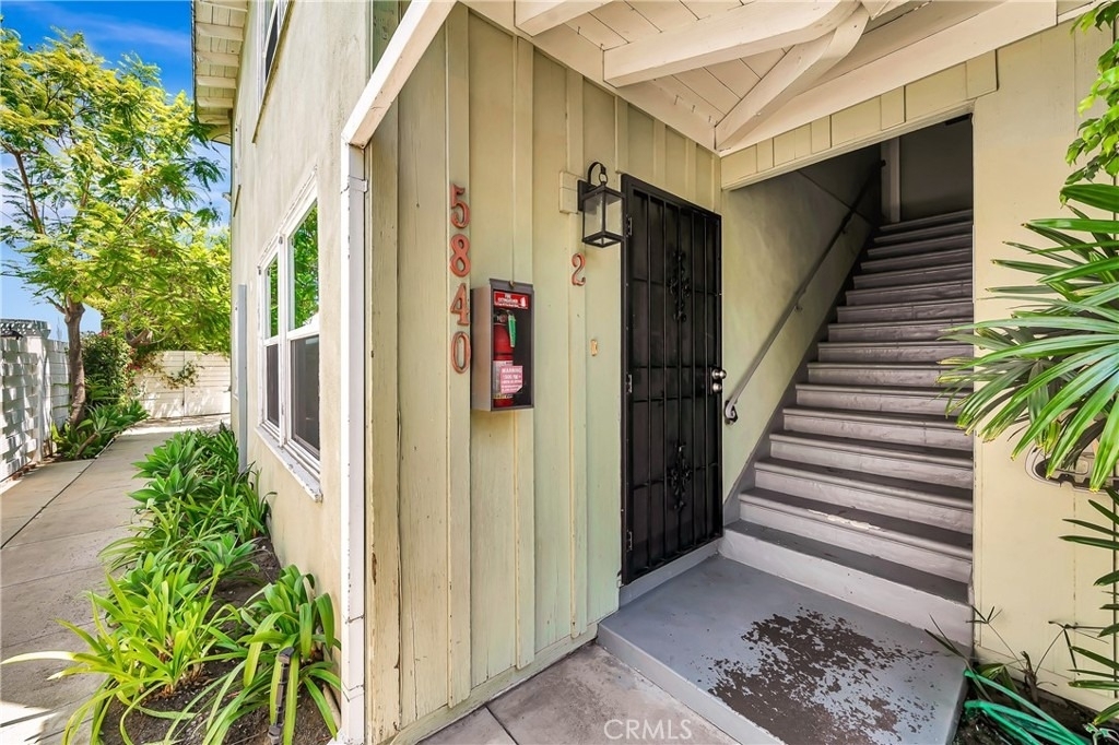 5840 Coldwater Canyon Ave - Photo 23