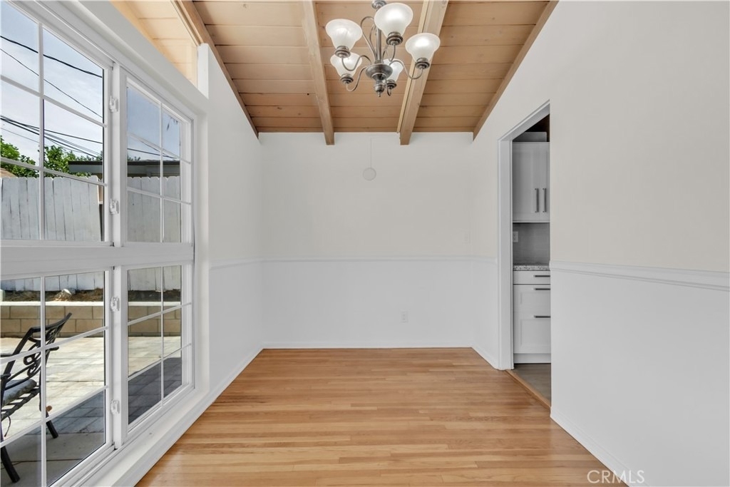 16433 Kingsbury Street - Photo 4
