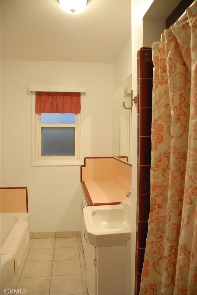 388 Paseo De Gracia - Photo 10