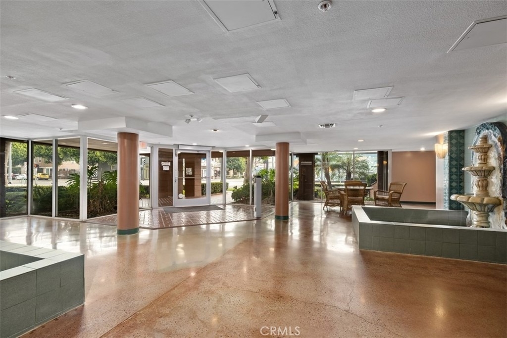 801 Pine Avenue - Photo 9