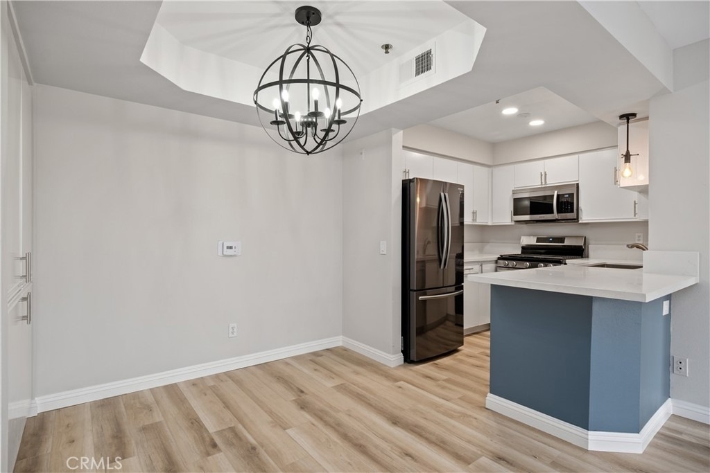 801 Pine Avenue - Photo 5