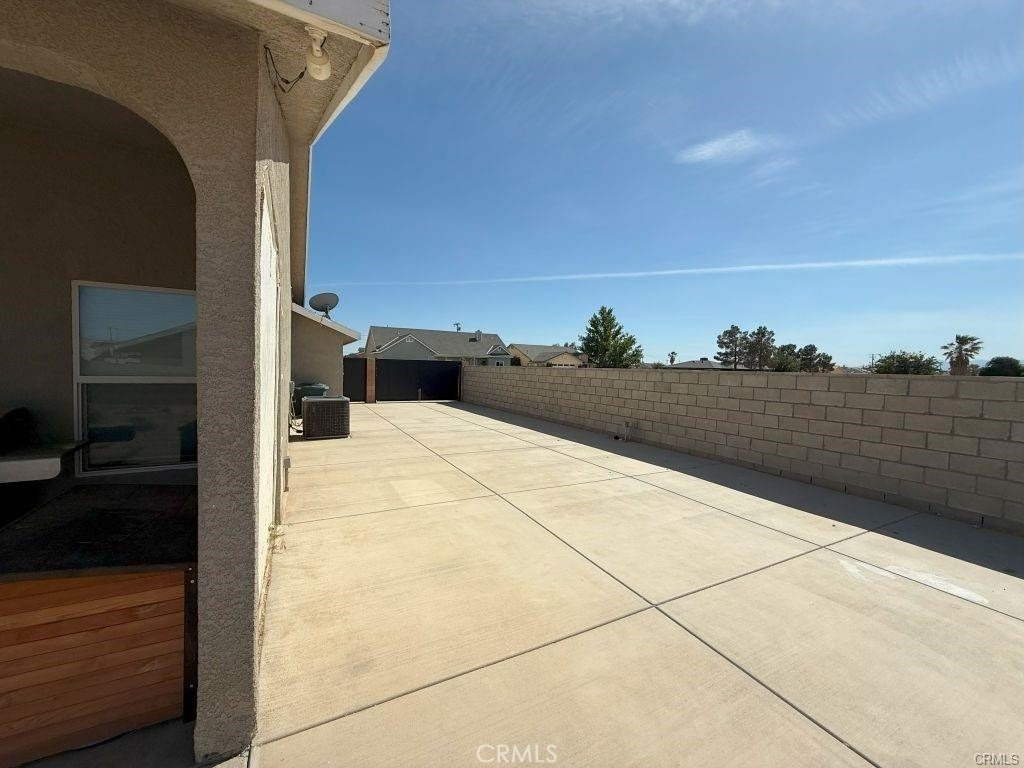9425 Evelyn Avenue - Photo 3