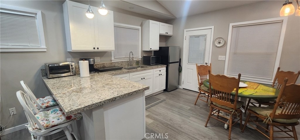 2534 Callender - Photo 3