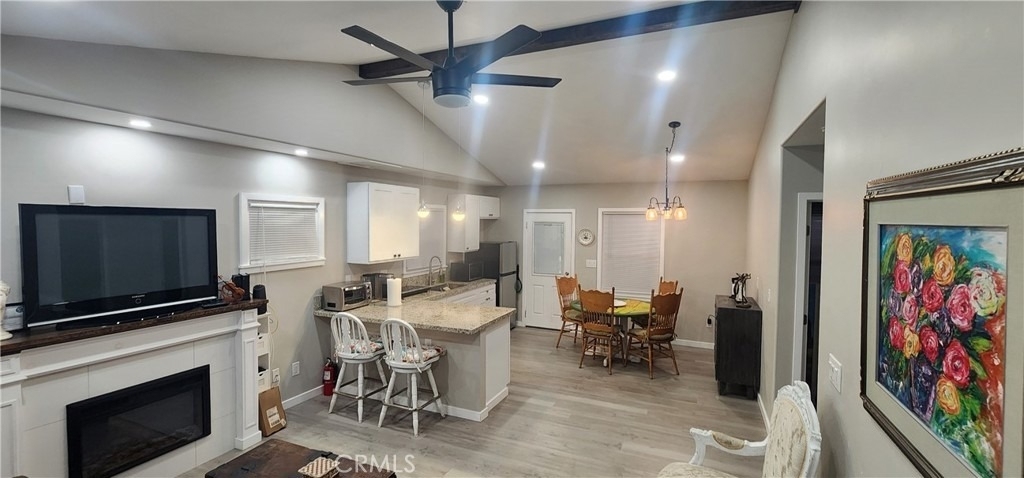 2534 Callender - Photo 1
