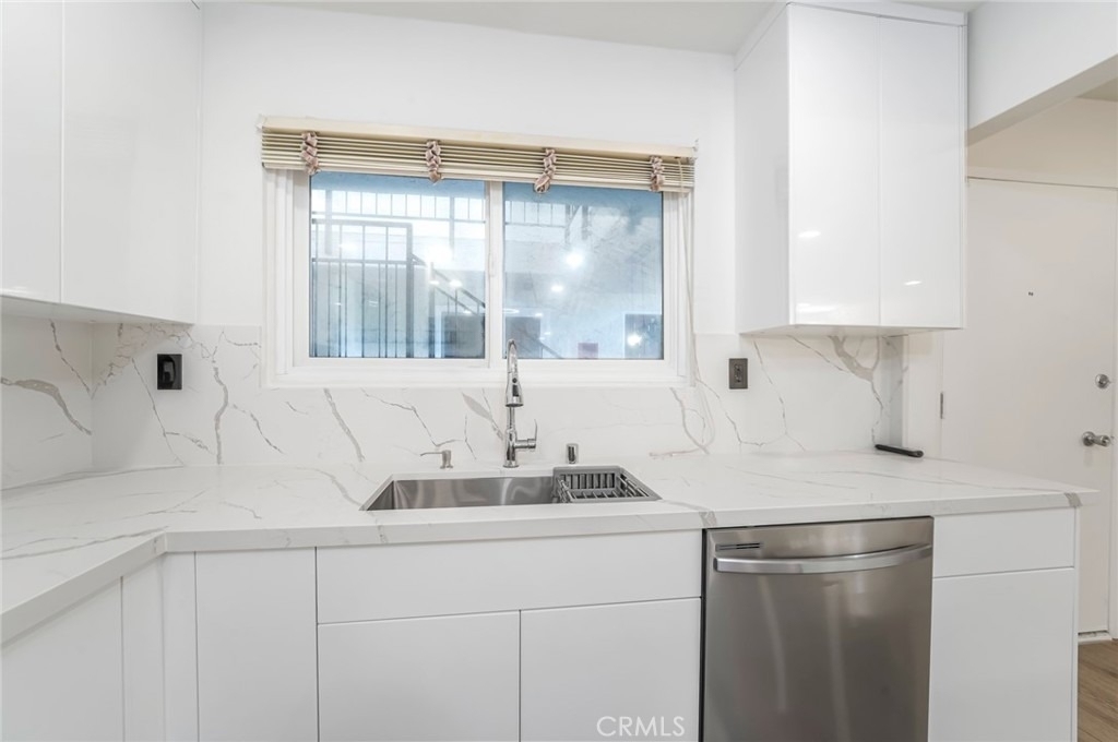 3309 Via Carrizo - Photo 1