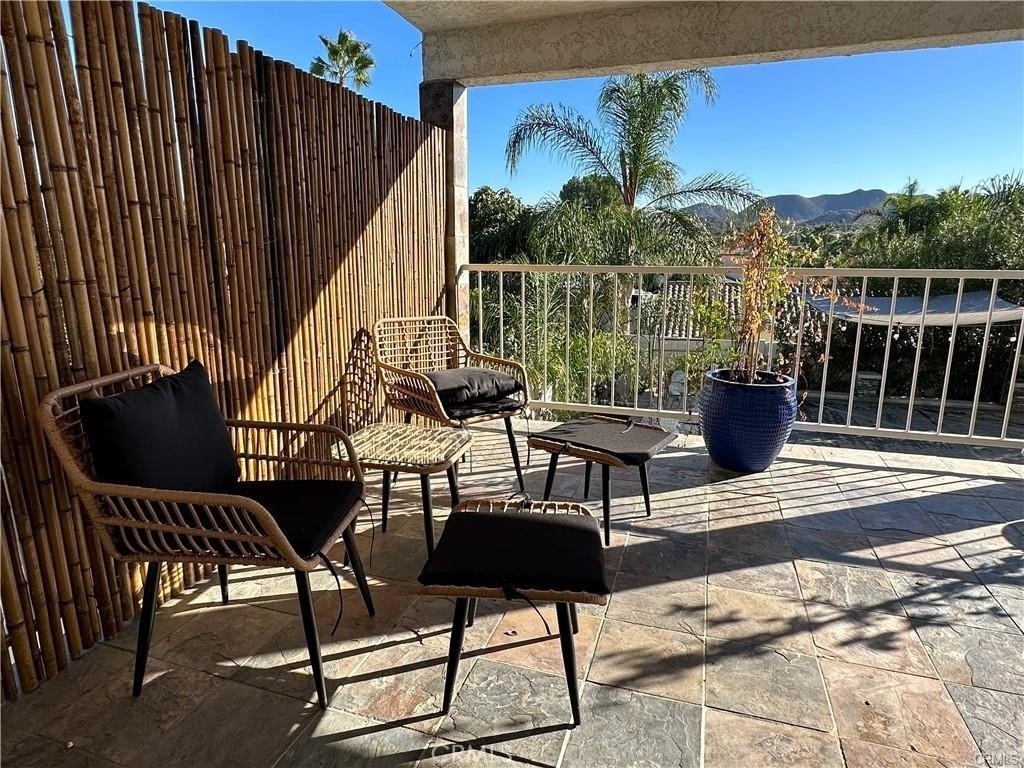 22867 Cove View Street - Photo 25