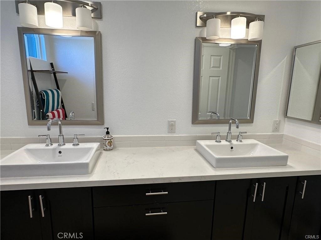22867 Cove View Street - Photo 32