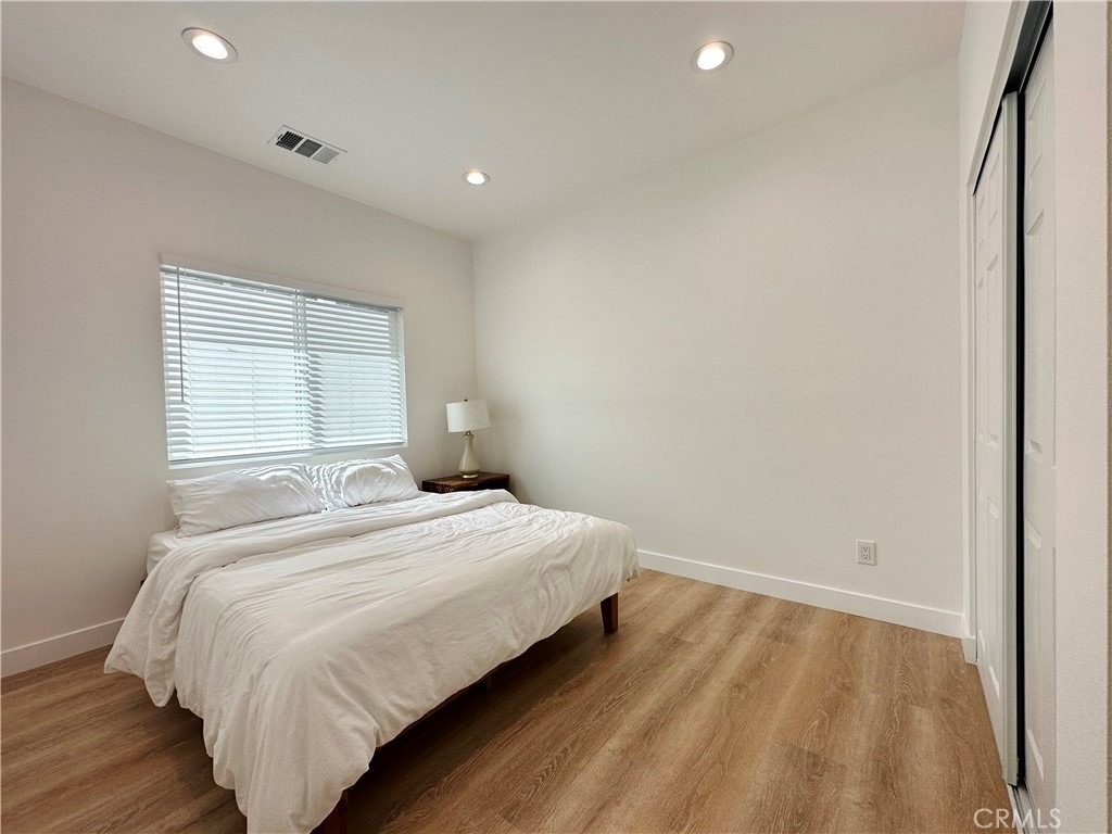 2418 Thorn Place - Photo 6