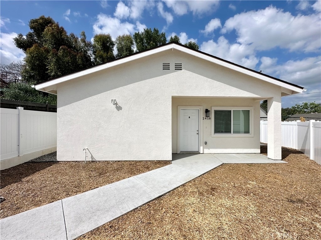 2418 Thorn Place - Photo 11