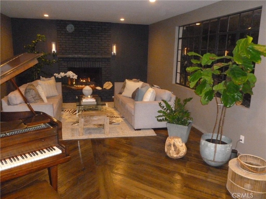 1094 Acanto Place - Photo 19