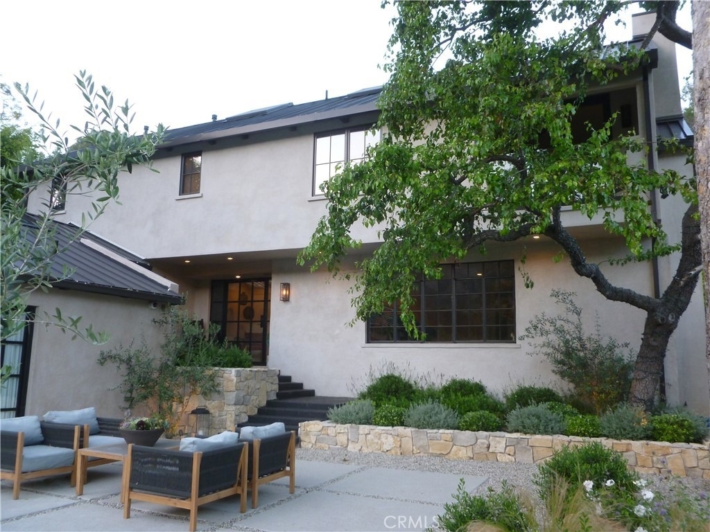 1094 Acanto Place - Photo 6
