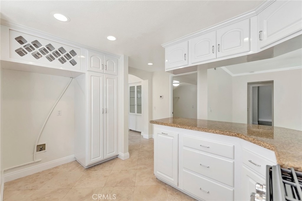 24811 Cutter - Photo 10