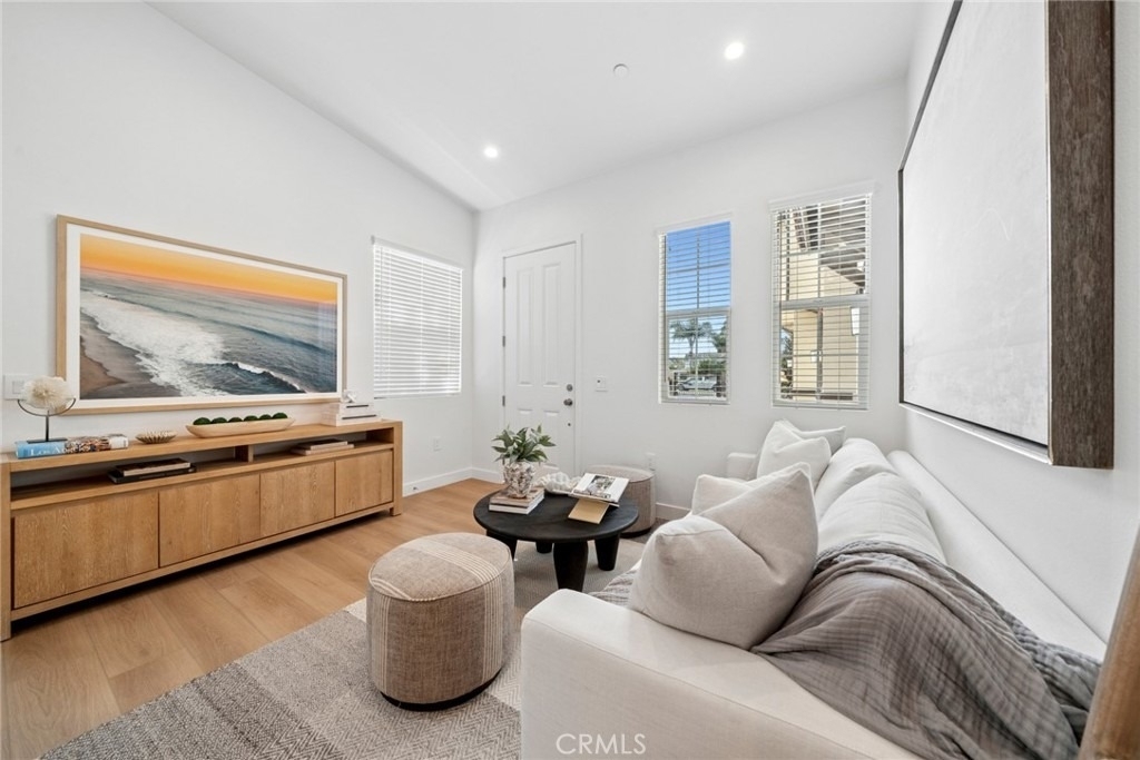 376 Hamilton St - Photo 1