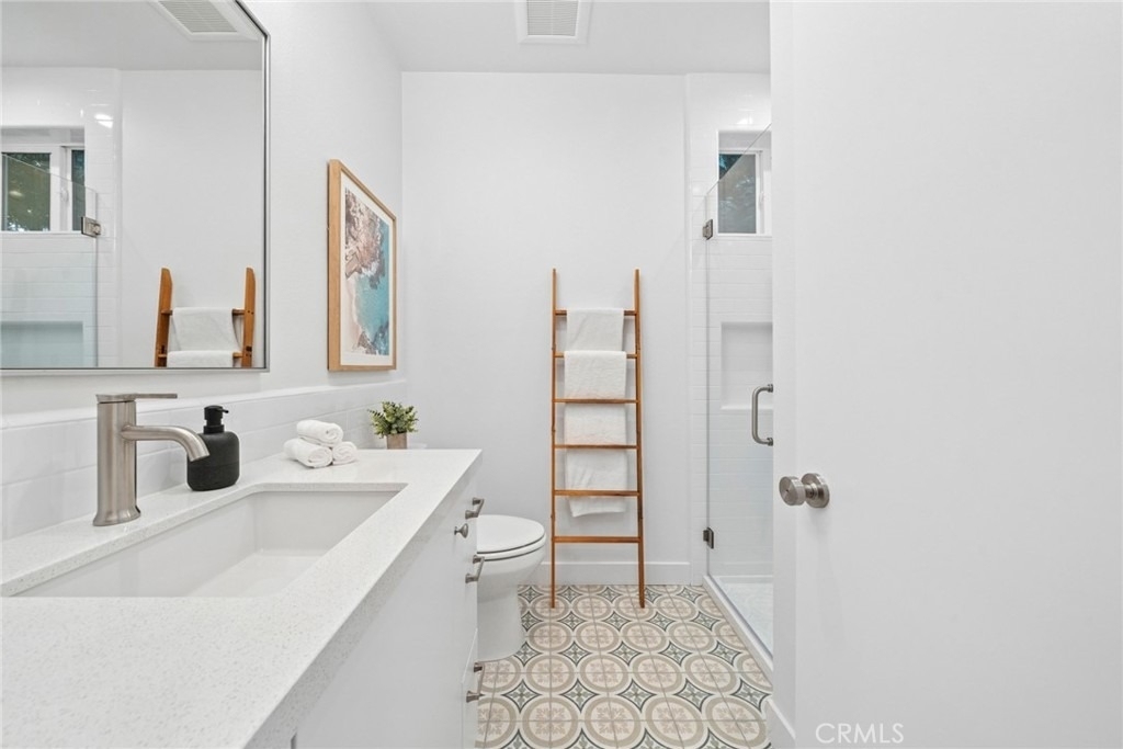 376 Hamilton St - Photo 9