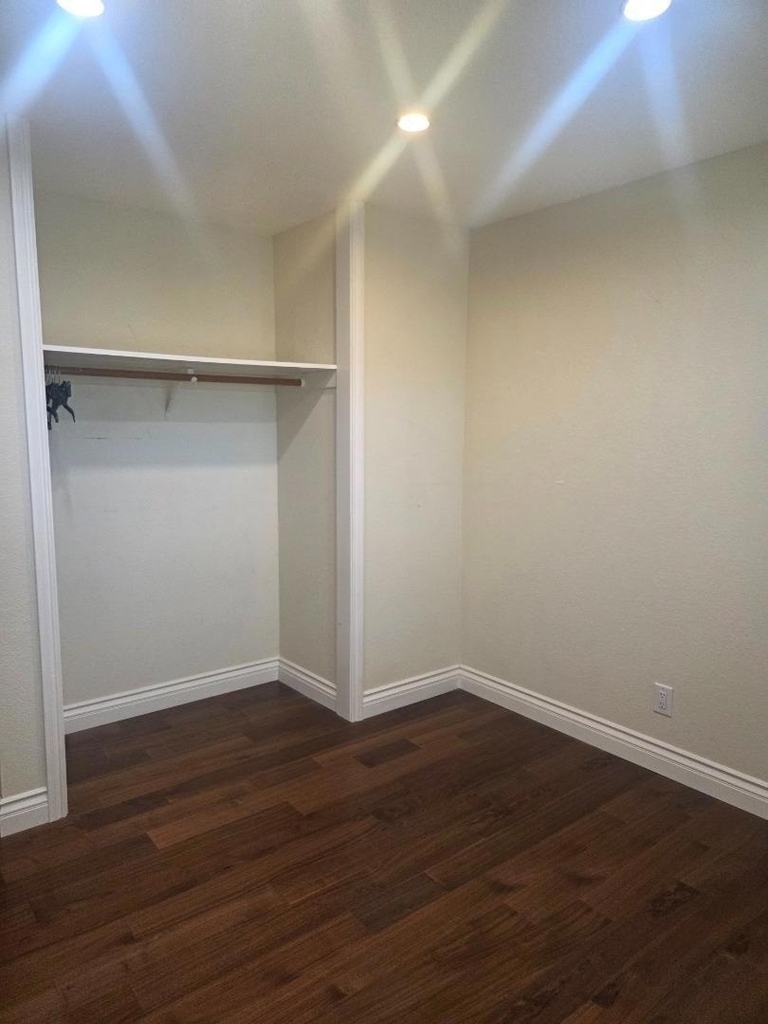 5440 Makati Circle - Photo 9