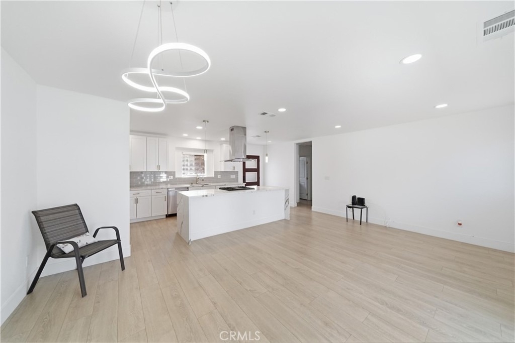 514 N Oakdale - Photo 9