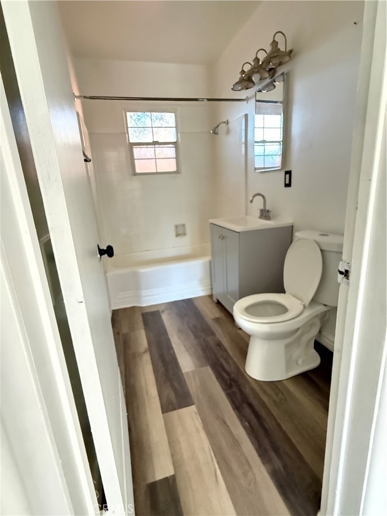645 Euclid - Photo 11