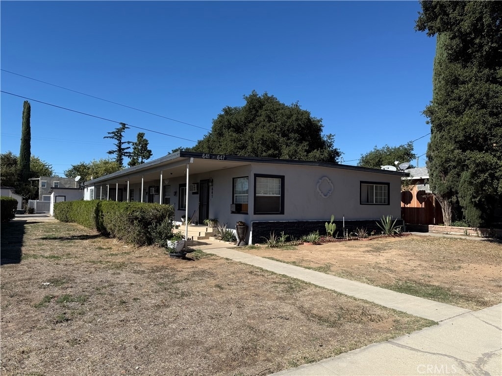 645 Euclid - Photo 0